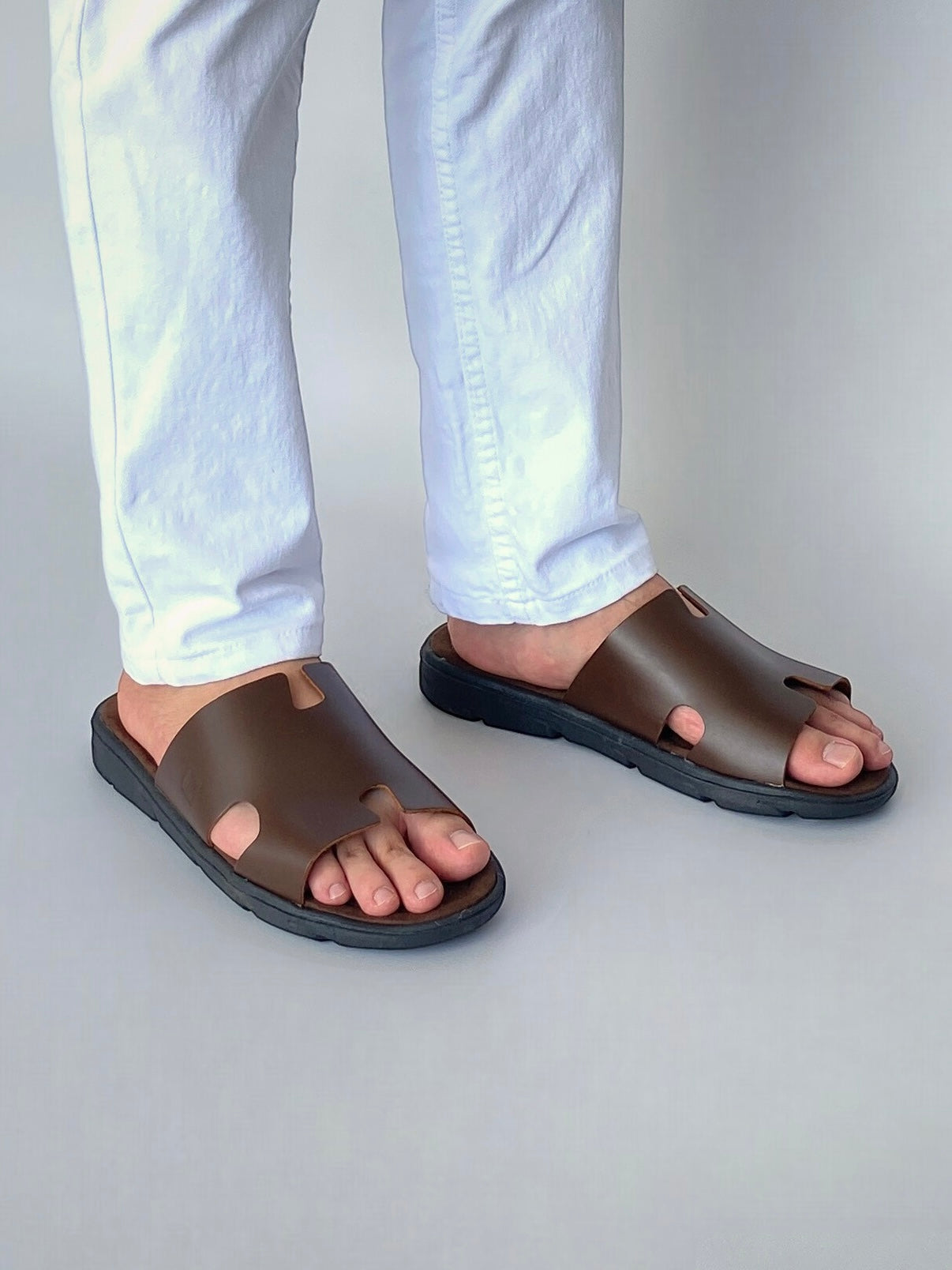 Sandalia Tipo Hermes color marrón1