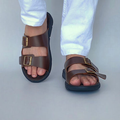 Sandalias Dos Hebillas color marrón