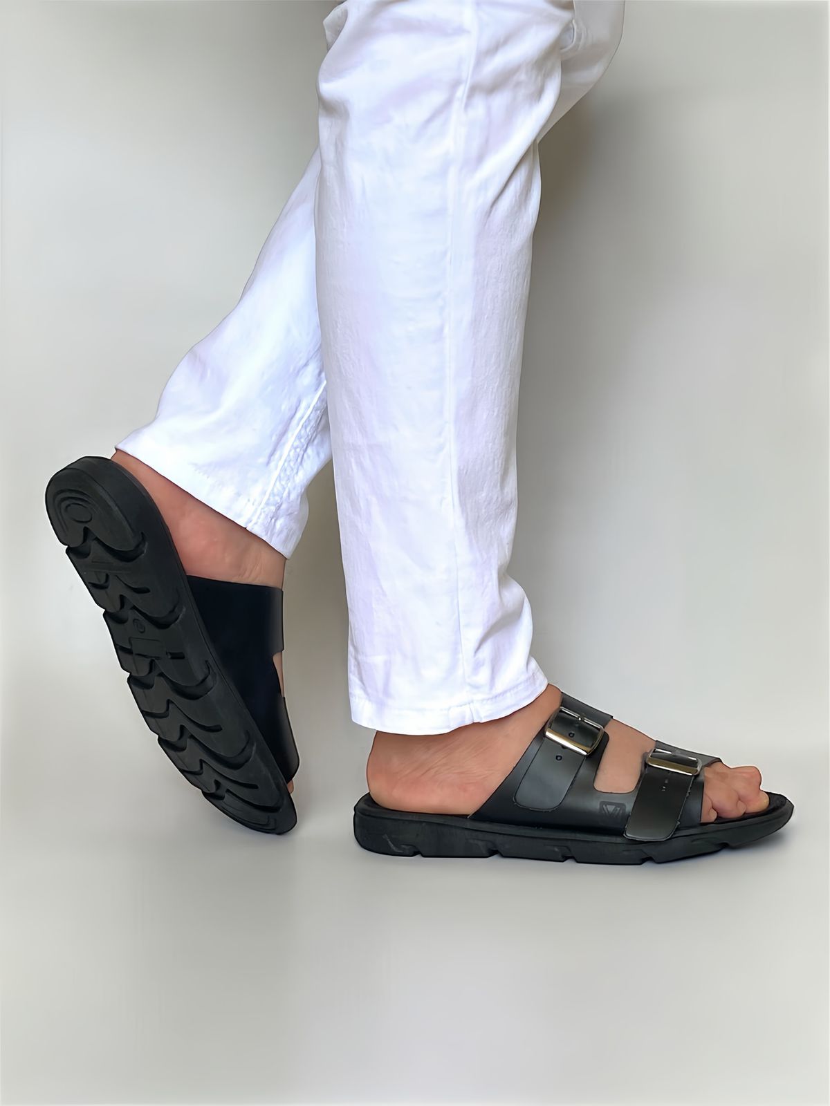 Sandalia Dos Hebillas color negro